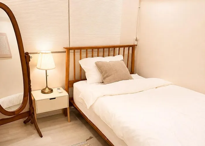 Momento #5minute Walk From Line 2 #direct Access To Gangnam, Seongsu, Hongdae, And Jamsil *
