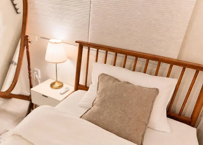 Momento #5minute Walk From Line 2 #direct Access To Gangnam, Seongsu, Hongdae, And Jamsil